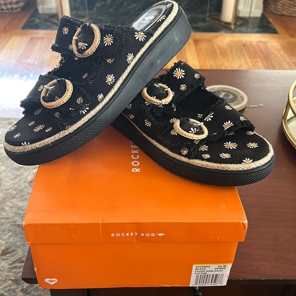 Rocket Dog sandals